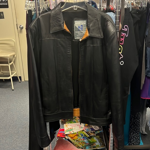 💜M and R Black Leather Jacket Size S/M - Picture 1 of 5